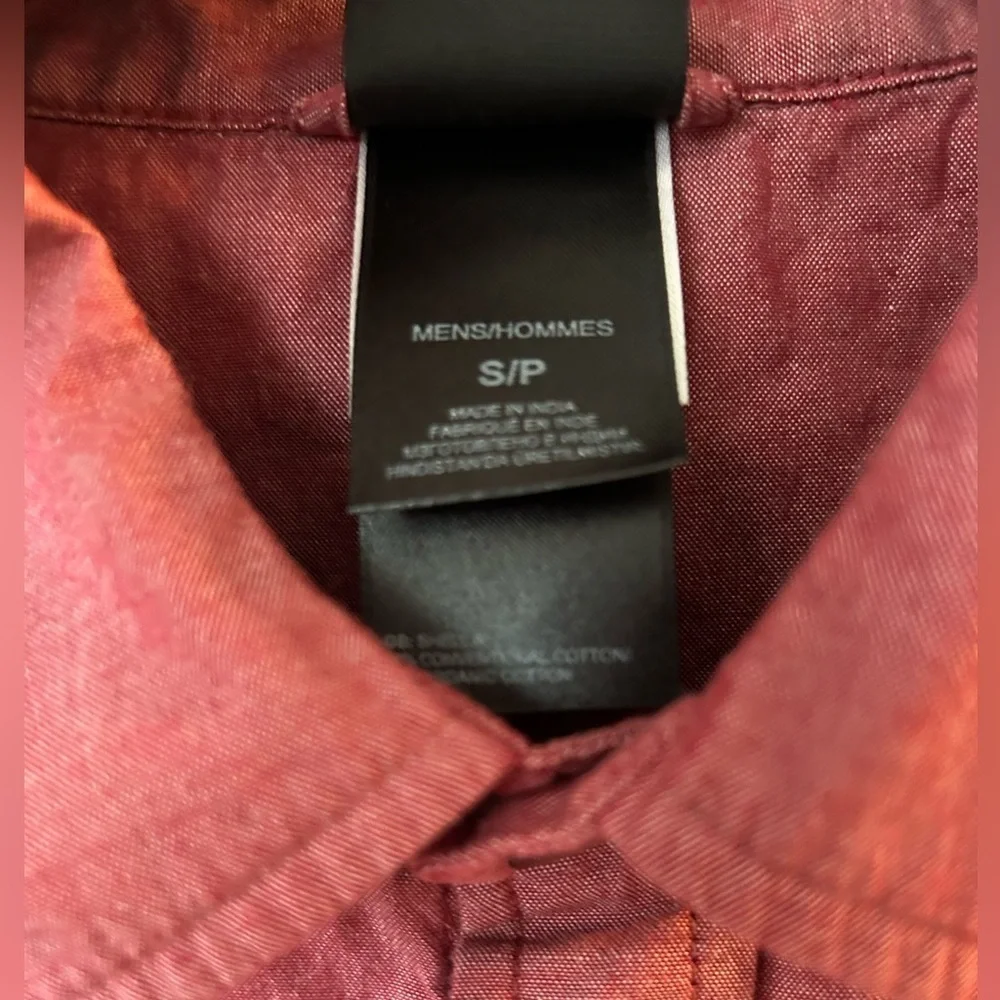 The North Face Men’s Shirt | Short-sleeved Button-up Size Small | Red